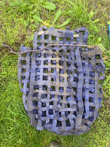Large hay net - large,