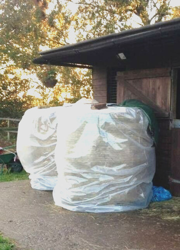 Large 5ft hay straw big - large,